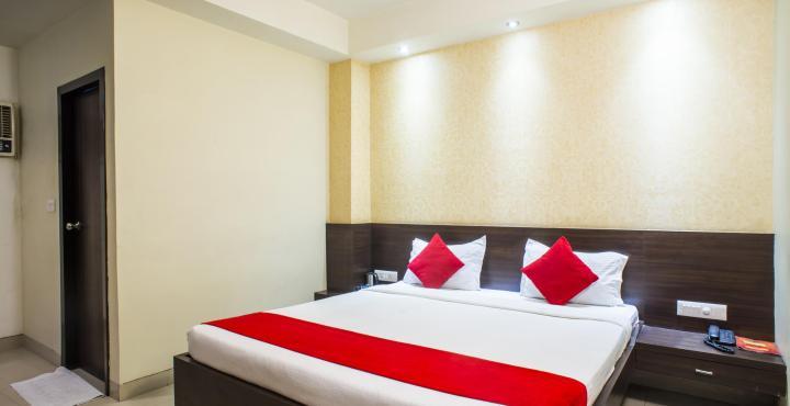 Shelter Hotel Lucknow Bagian luar foto