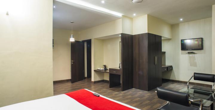 Shelter Hotel Lucknow Bagian luar foto